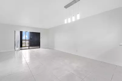 2200 S Cypress Bend Drive #805, Pompano Beach, FL 33069 - Photo 18