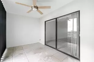 2200 S Cypress Bend Dr, Pompano Beach, FL 33069 - Photo 22