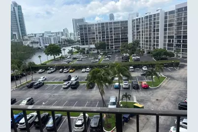800 Parkview Drive #714, Hallandale Beach, FL 33009 - Photo 18