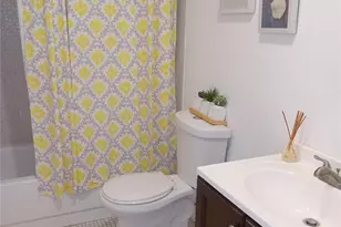 9020 Sunrise Lakes Blvd, Sunrise, FL 33322 - Photo 10