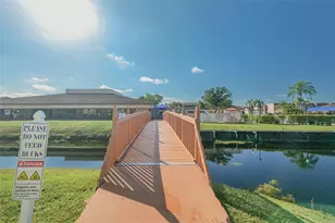 9020 Sunrise Lakes Blvd, Sunrise, FL 33322 - Photo 14