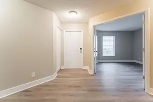 9220 Arborwood Cir, Davie, FL 33328 - Photo 12