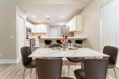 9220 Arborwood Circle, Davie, FL 33328 - Photo 6