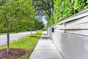 217 SE 16th Ave, Fort Lauderdale, FL 33301 - Photo 6