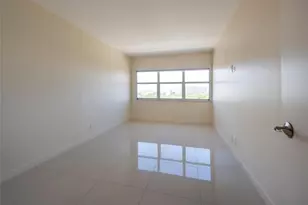 2555 NE 11th St, Fort Lauderdale, FL 33304 - Photo 14