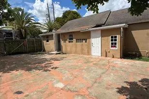 113 SE 4th St, Hallandale Beach, FL 33009 - Photo 18