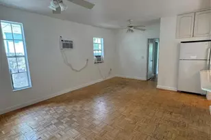 113 SE 4th St, Hallandale Beach, FL 33009 - Photo 4