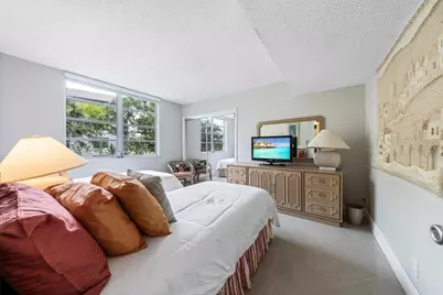 3960 Oaks Clubhouse Drive #312, Pompano Beach, FL 33069 - Photo 22