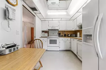 3960 Oaks Clubhouse Drive #312, Pompano Beach, FL 33069 - Photo 12
