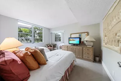 3960 Oaks Clubhouse Drive #312, Pompano Beach, FL 33069 - Photo 22
