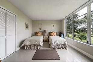 3960 Oaks Clubhouse Dr, Pompano Beach, FL 33069 - Photo 24