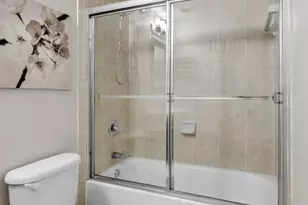 10012 NW 7th St, Miami, FL 33172 - Photo 20