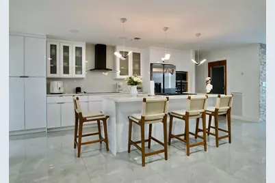 329 SE 47th, Cape Coral, FL 33904 - Photo 10