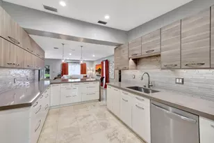 201 NE 28th Ct, Wilton Manors, FL 33334 - Photo 18