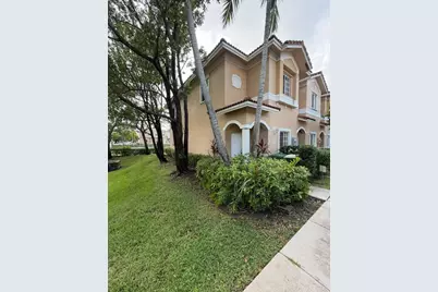 8800 Riverside Street, Tamarac, FL 33321 - Photo 1
