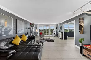 802 Cypress Grove Ln, Pompano Beach, FL 33069 - Photo 2