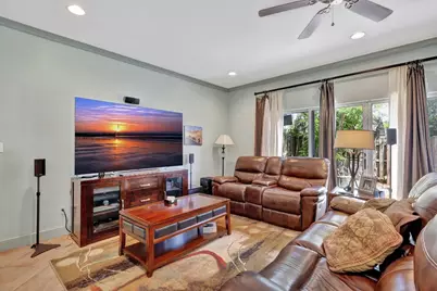 808 SW 4th Avenue, Fort Lauderdale, FL 33315 - Photo 4