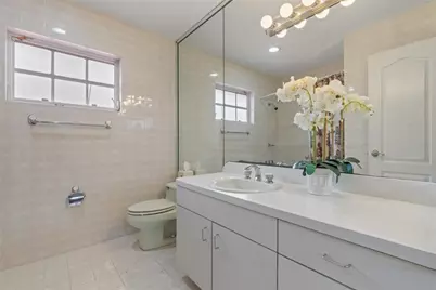 8235 NW 164th Street, Hialeah, FL 33016 - Photo 6