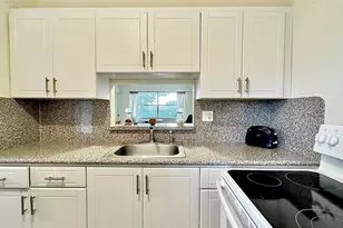 5103 NW 35th St, Lauderdale Lakes, FL 33319 - Photo 10