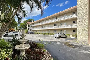 5103 NW 35th St, Lauderdale Lakes, FL 33319 - Photo 18