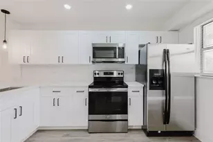 7579 NW 79th Ave, Tamarac, FL 33321 - Photo 2