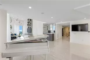350 SE 2nd St, Fort Lauderdale, FL 33301 - Photo 6