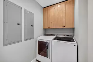 2024 Harbourview Dr, Fort Lauderdale, FL 33316 - Photo 24