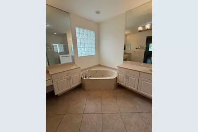 12039 Oakvista Drive, Boynton Beach, FL 33437 - Photo 10