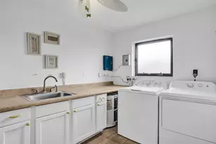 2210 NE 61st Ct, Fort Lauderdale, FL 33308 - Photo 42