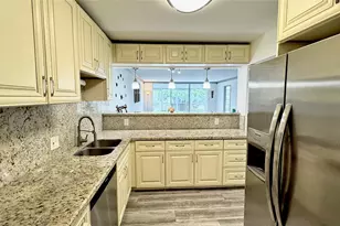 2650 S Course Dr, Pompano Beach, FL 33069 - Photo 10