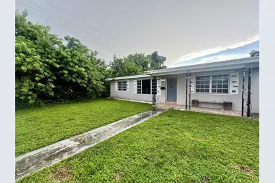 1212 S 26th Avenue, Hollywood, FL 33020 - Photo 2