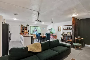 220 NE 165th St, Miami, FL 33162 - Photo 6