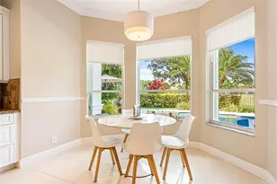 2527 Montclaire Cir, Weston, FL 33327 - Photo 14