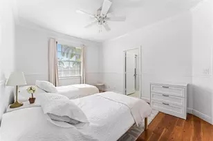 2527 Montclaire Cir, Weston, FL 33327 - Photo 24