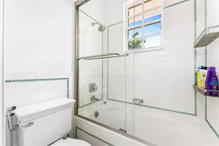 2527 Montclaire Cir, Weston, FL 33327 - Photo 24