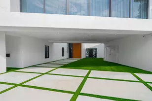 19 Gatehouse Rd, Sea Ranch Lakes, FL 33308 - Photo 6