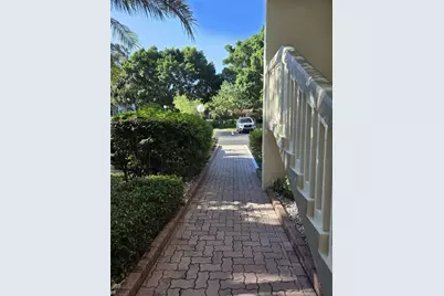 1502 Cayman Way #C2, Pompano Beach, FL 33066 - Photo 2