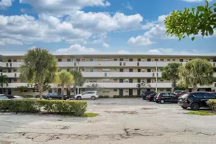 1690 NE 191st St, Miami, FL 33179 - Photo 2