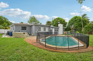 667 W Melrose Cir, Fort Lauderdale, FL 33312 - Photo 24