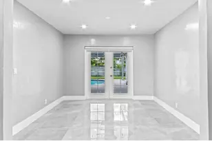 4811 Hayes St, Hollywood, FL 33021 - Photo 6