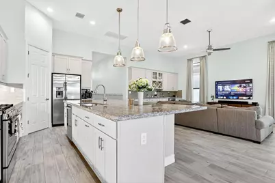 11927 Leon Circle, Parkland, FL 33076 - Photo 4