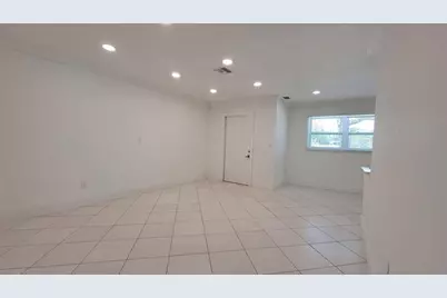 266 NE 42nd Street, Pompano Beach, FL 33064 - Photo 10