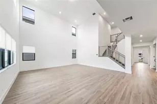 2652 NW 87th Ter, Hollywood, FL 33024 - Photo 8