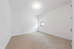 2652 NW 87th Ter, Hollywood, FL 33024 - Photo 20