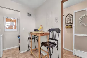 5860 NW 44th St, Lauderhill, FL 33319 - Photo 6