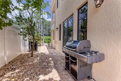 1206 NE 1st Street #1206, Fort Lauderdale, FL 33301 - Photo 18