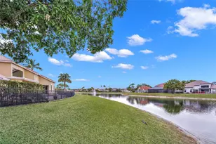 22280 Tupelo Pl, Boca Raton, FL 33428 - Photo 12