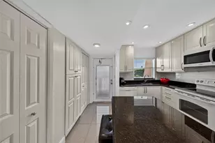 2781 N Pine Island Rd, Sunrise, FL 33322 - Photo 6