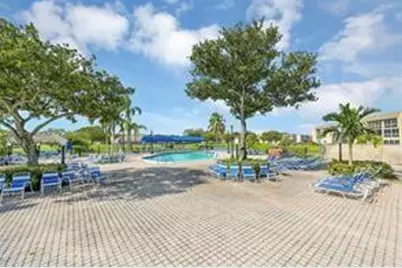 9460 Sunrise Lakes Boulevard #106, Sunrise, FL 33322 - Photo 16