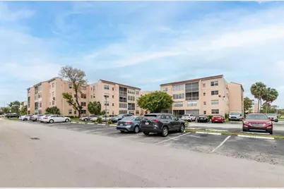 2840 Somerset Drive #403, Lauderdale Lakes, FL 33311 - Photo 1